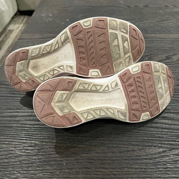 APL Sneaker - Picture 3 of 6